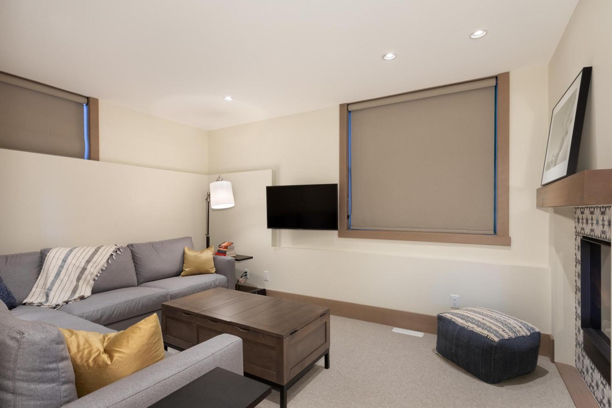 Northern Lights 27 | Luxe Townhome With Private Hot Tub, Mountain Views & Media Den * Whistler