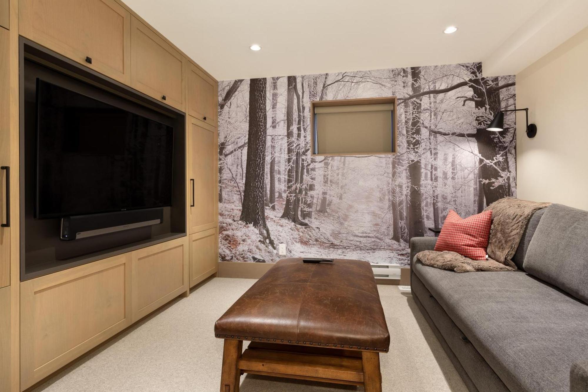Northern Lights 27 | Luxe Townhome With Private Hot Tub, Mountain Views & Media Den * Whistler