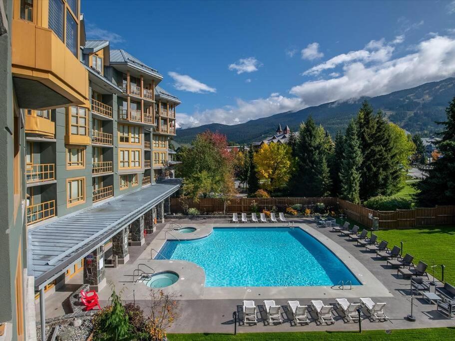 Cascade Premium Suite, With Pool & Hot Tub
