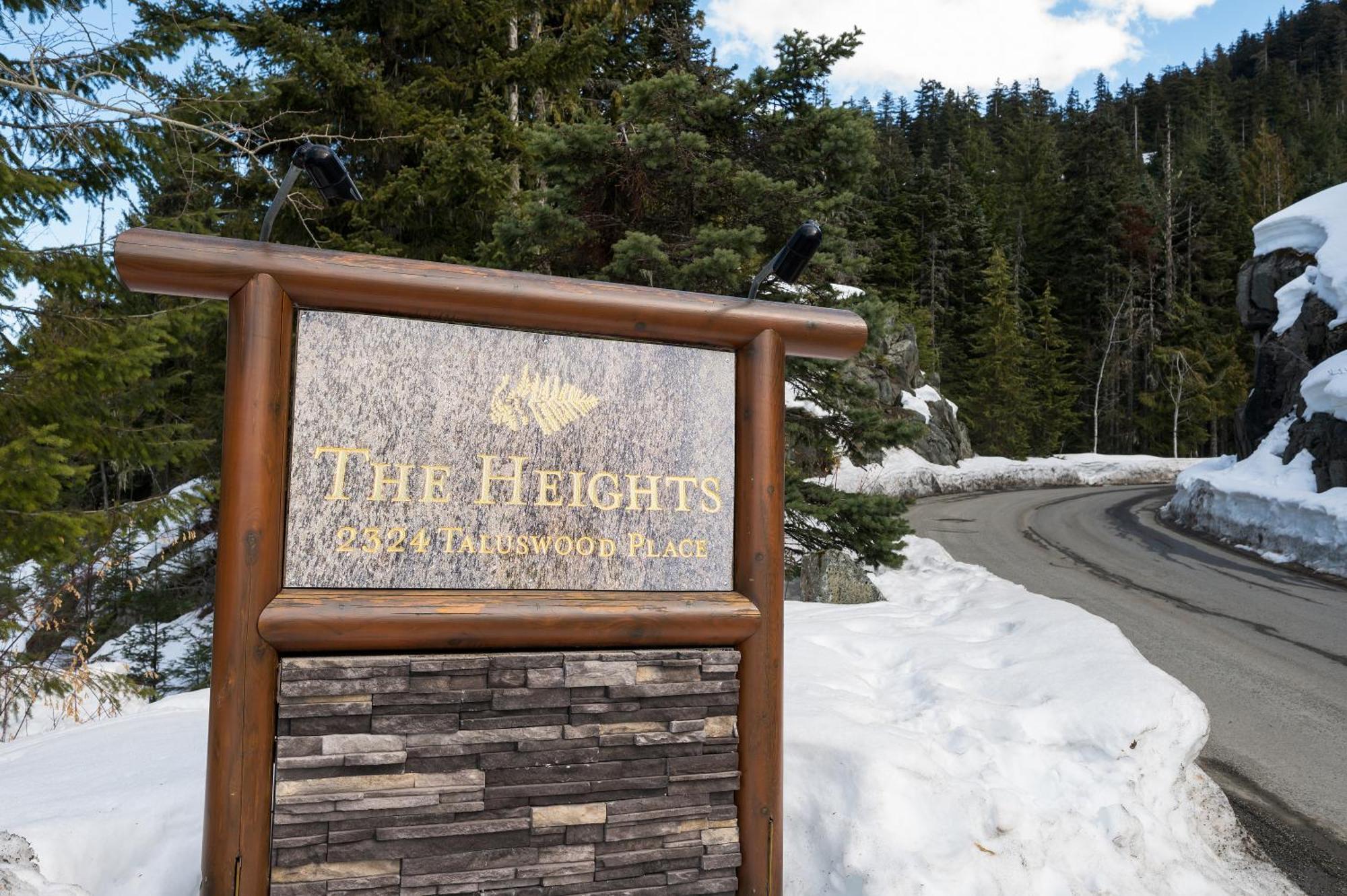 3br, Taluswood Heights, Luxury, Private Hot Tub, Ski-in Ski-out, By Harmony Whistler