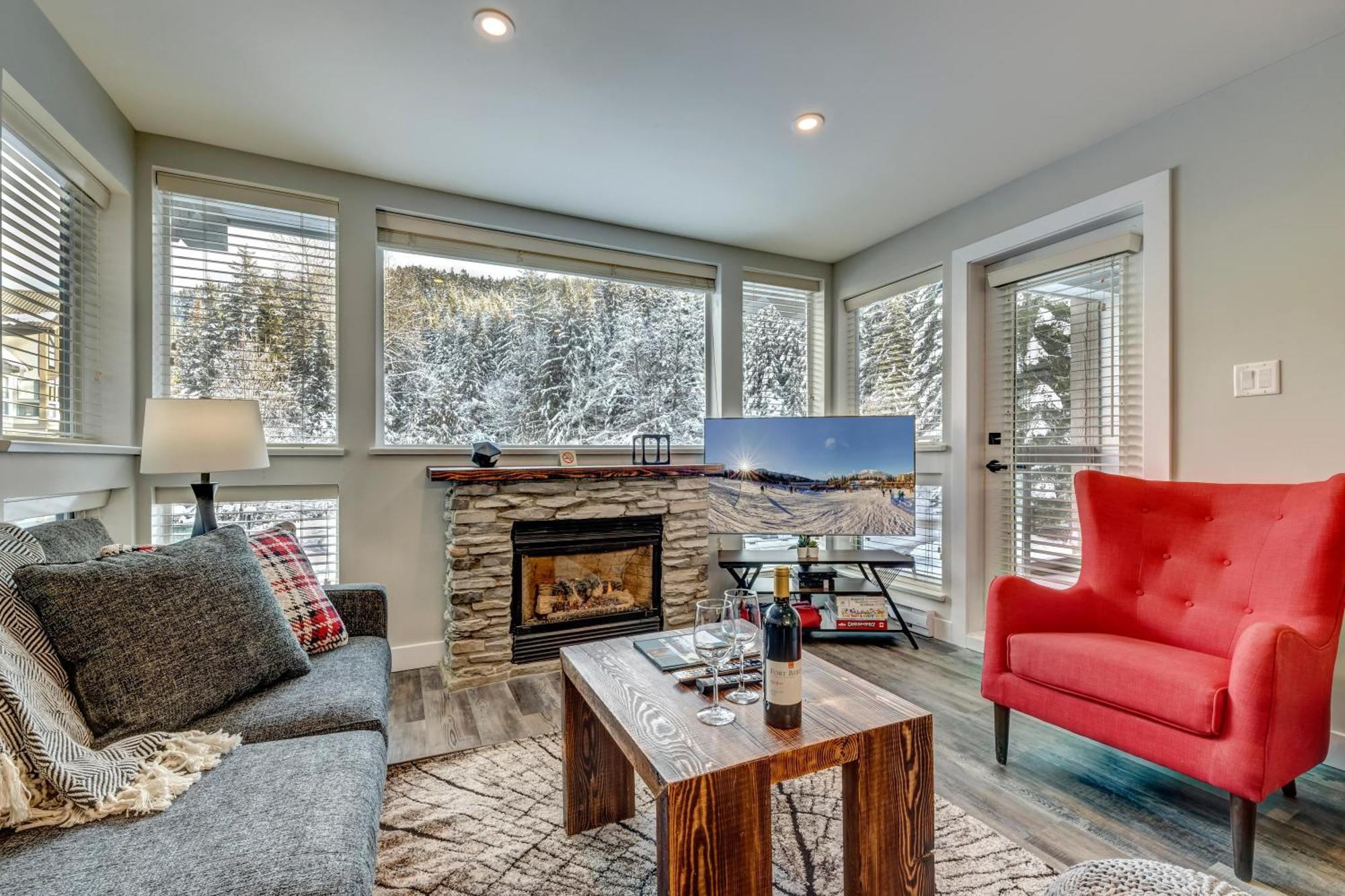Greystone 329 Ski-in Out Whistler