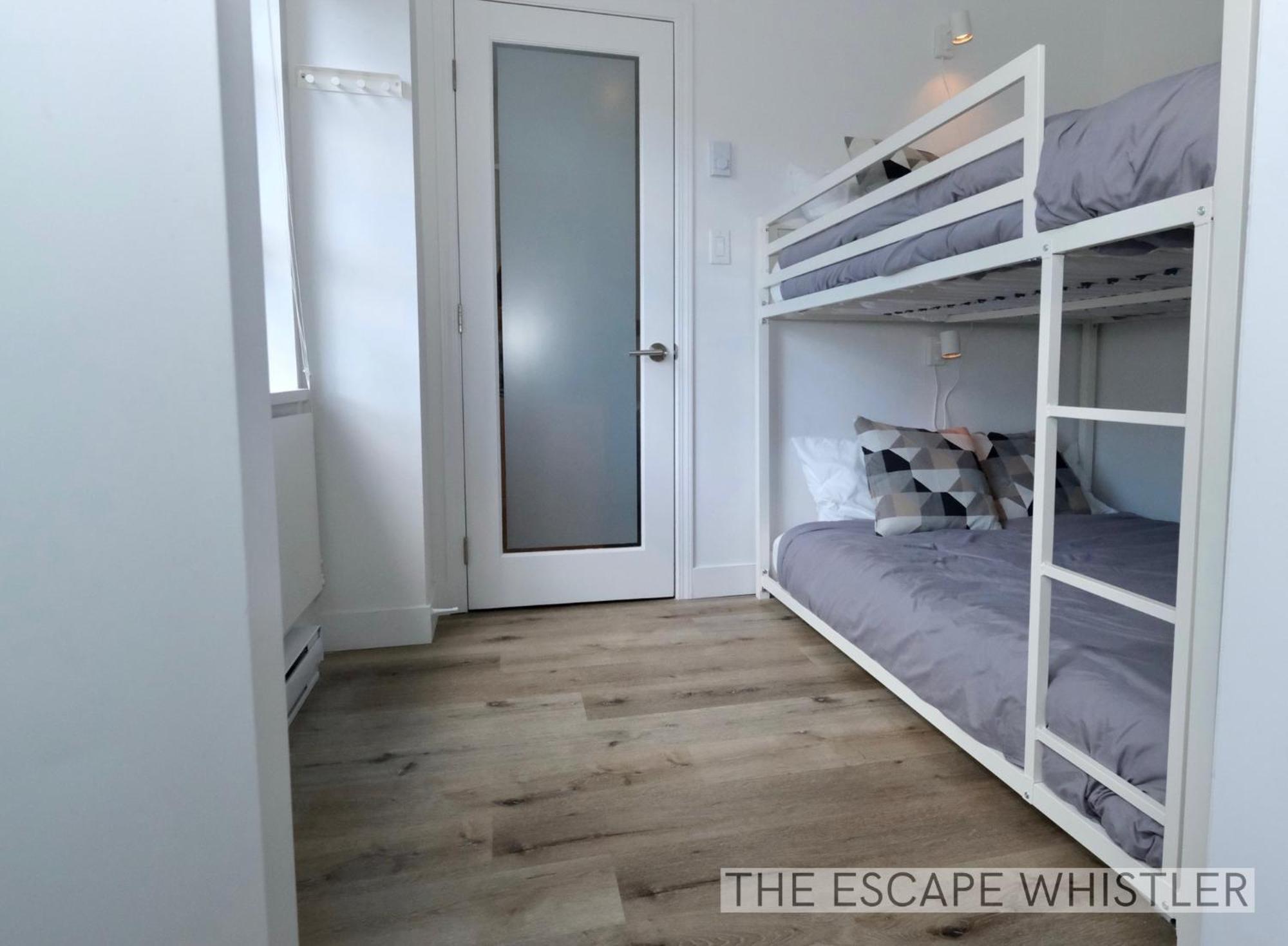 2br 2ba Family-friendly Mountain Escape W Scenic Views, Perfect Village Location Near To Shops, Cafes, Olympic Rings *
