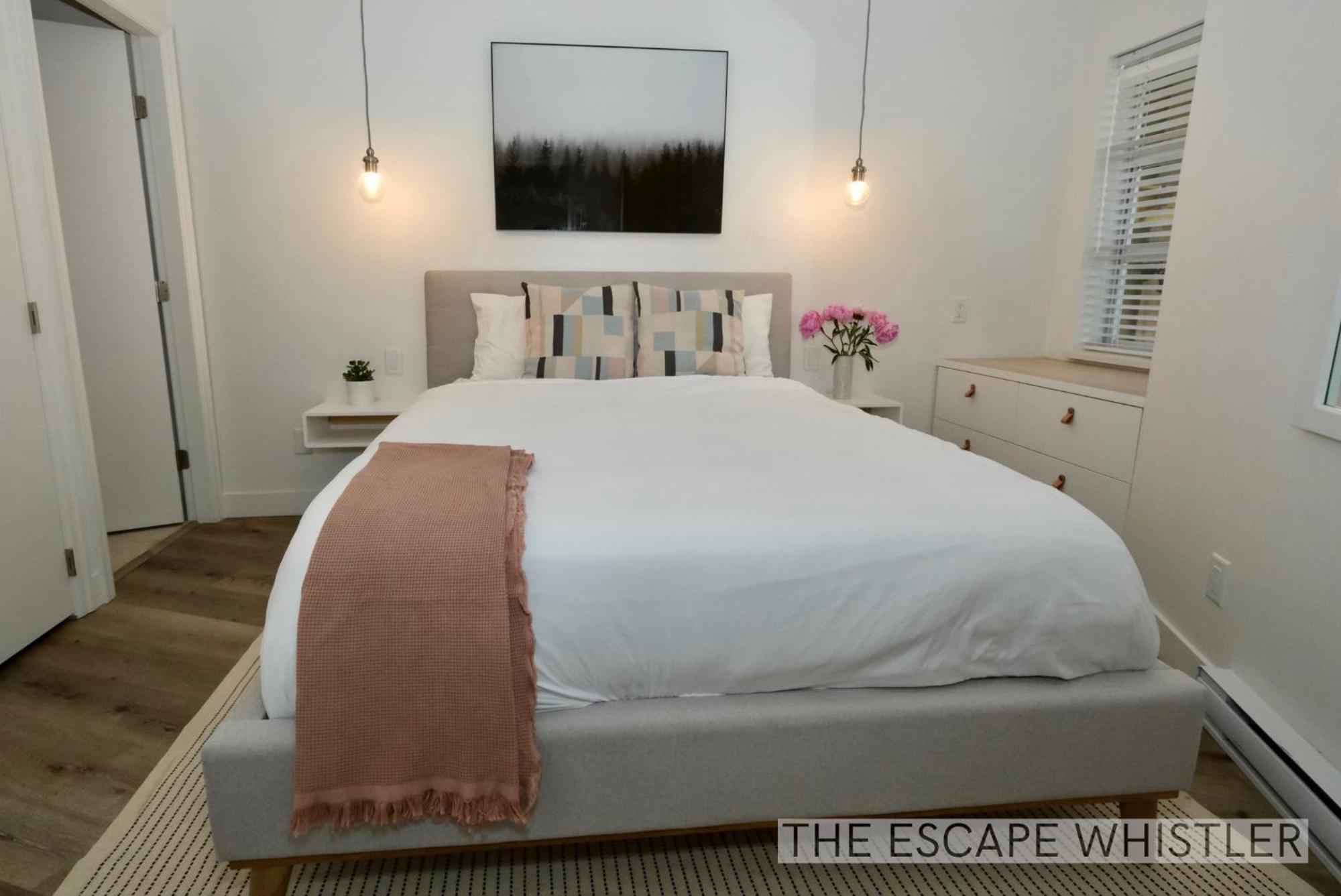 2br 2ba Family-friendly Mountain Escape W Scenic Views, Perfect Village Location Near To Shops, Cafes, Olympic Rings * Whistler