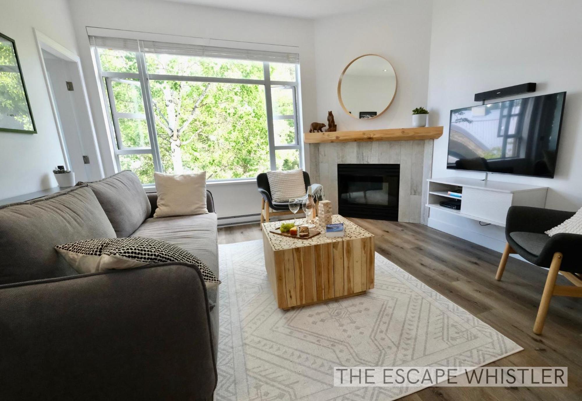 2br 2ba Family-friendly Mountain Escape W Scenic Views, Perfect Village Location Near To Shops, Cafes, Olympic Rings Apartment *