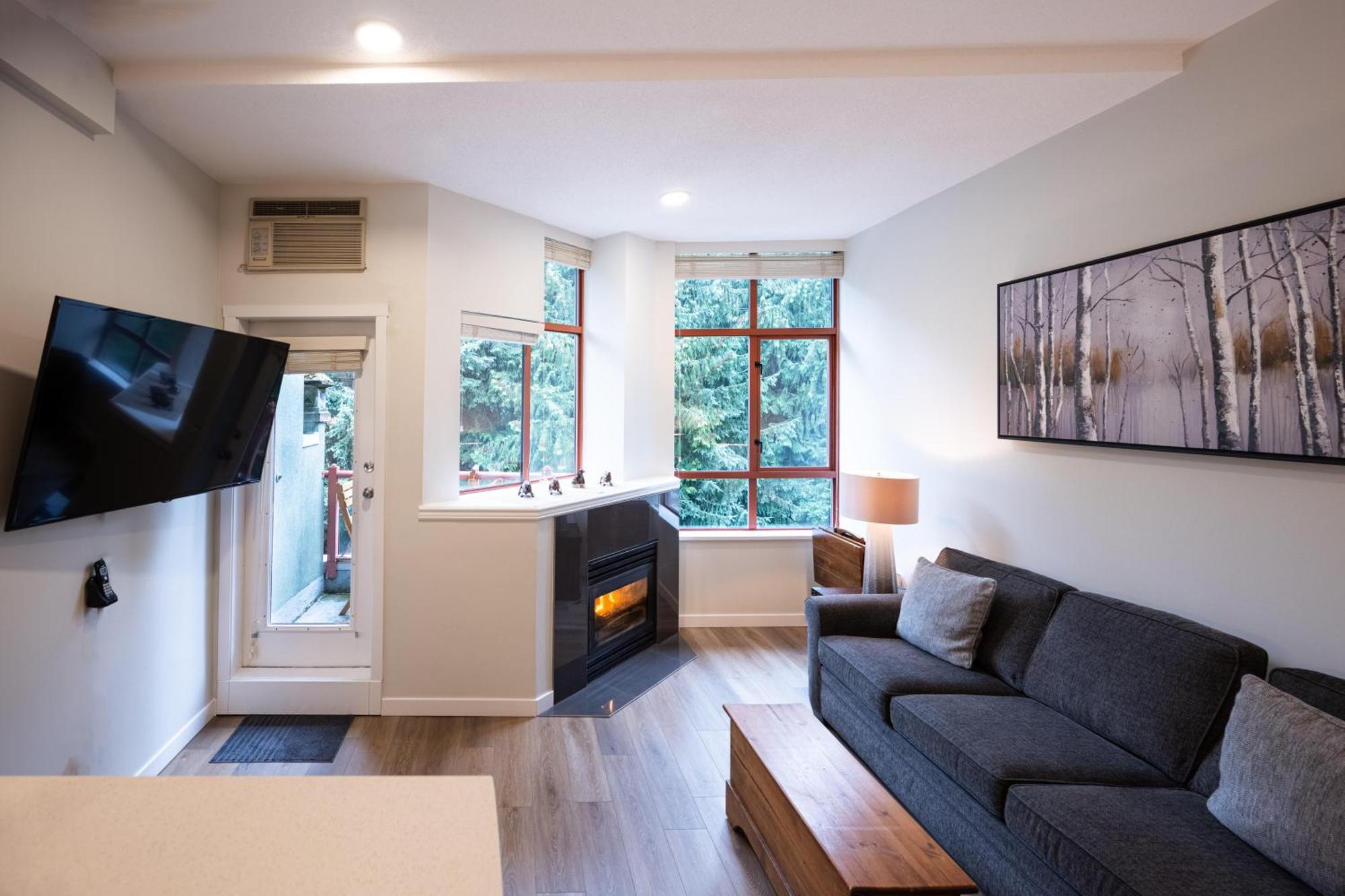 Apartment Alpenglow Snooze With Den By Mva *