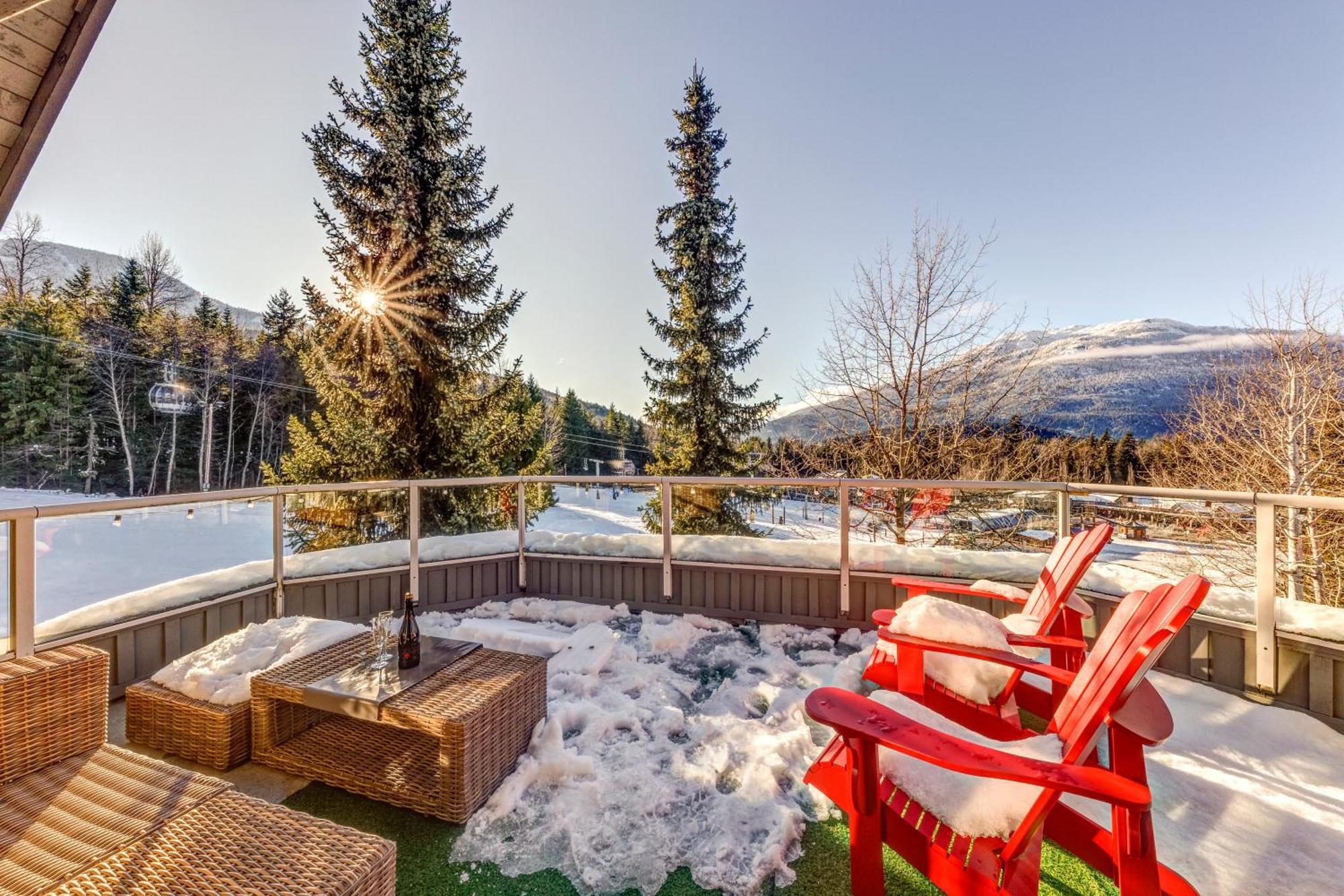 The Lookout Penthouse // A Luxe In