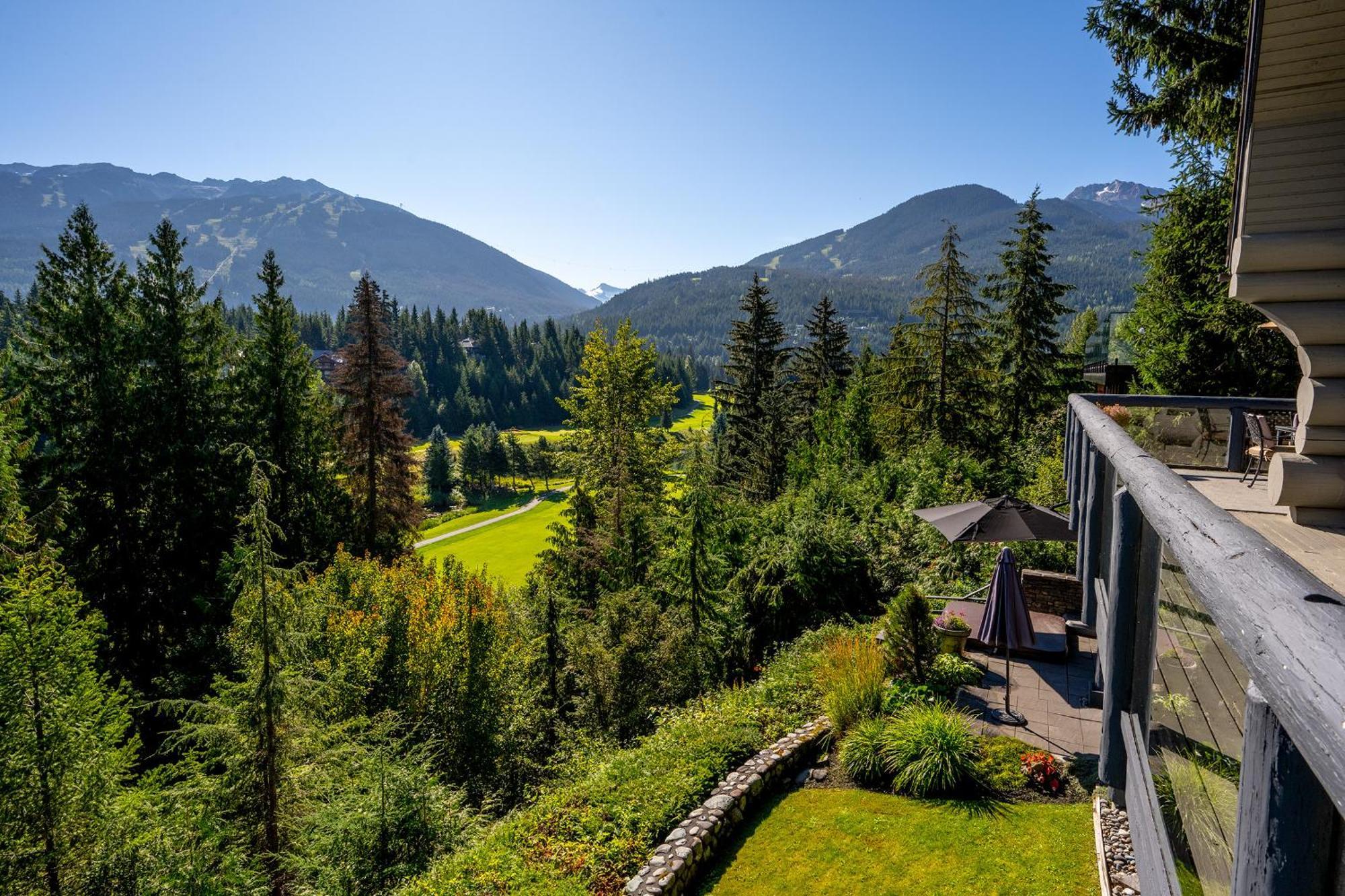 Holiday home Beautiful 5 Bedroom Log With Spectacular Views *