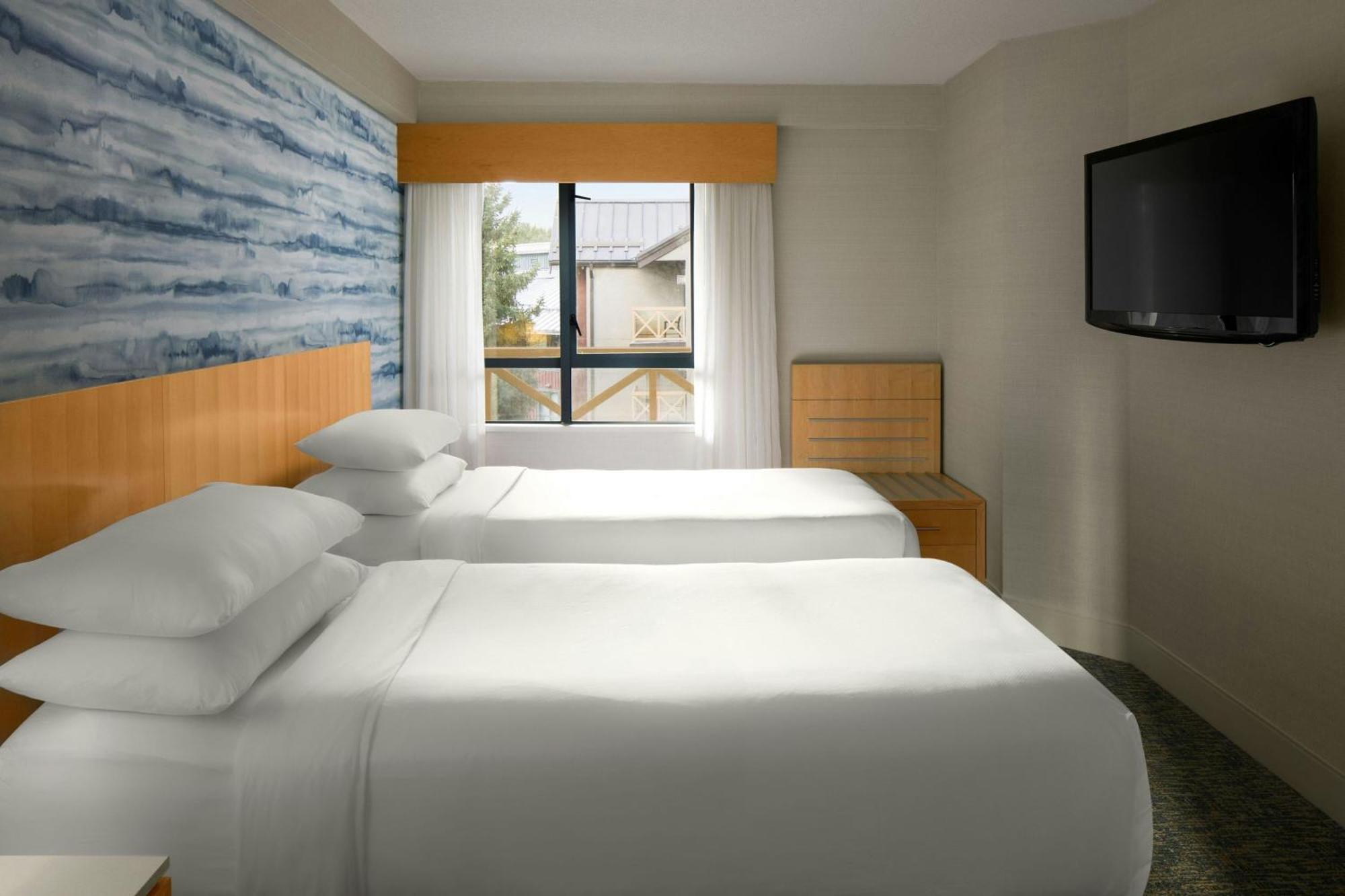 Delta By Marriott Village 4*