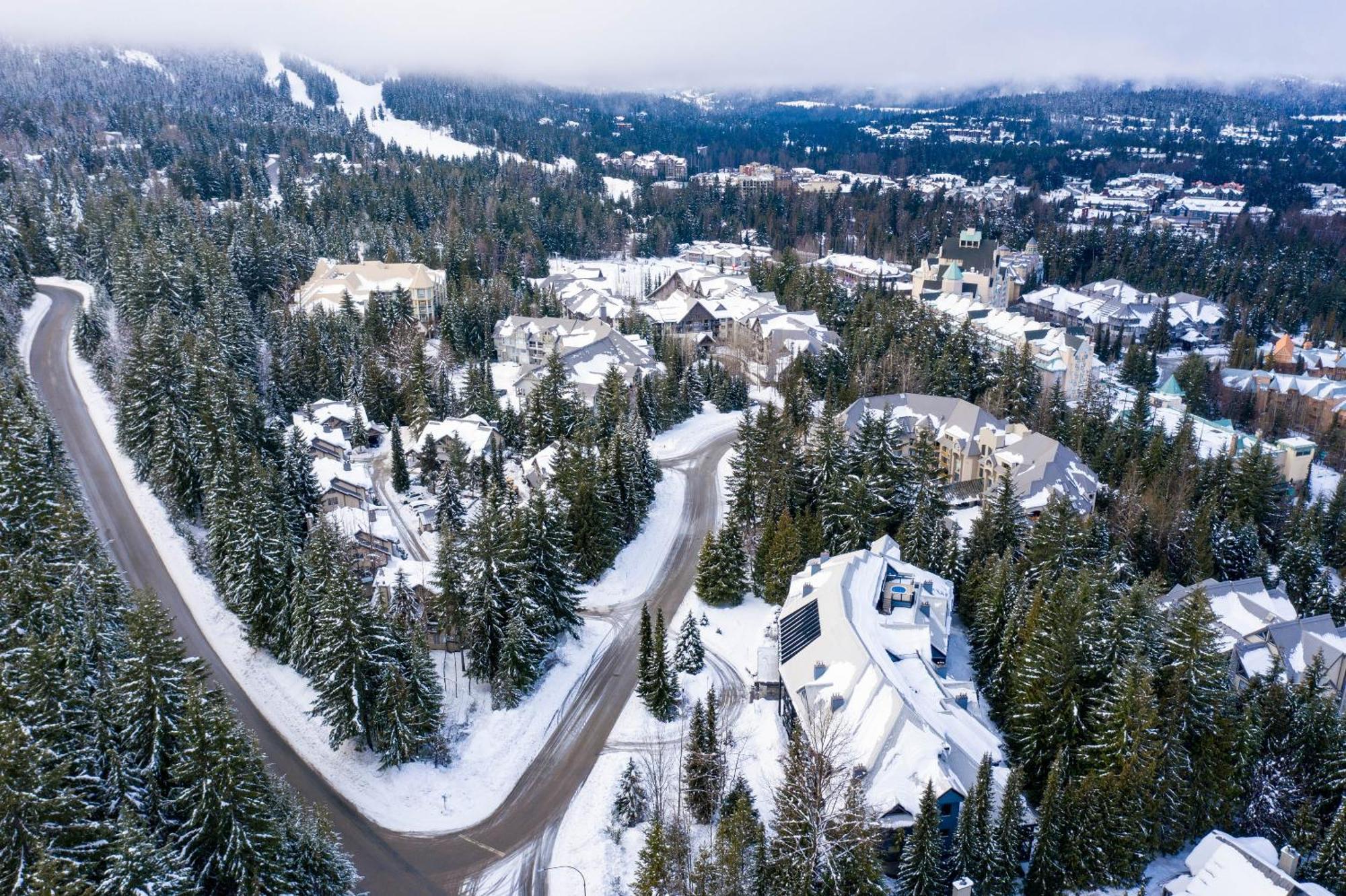 Powderhorn By Premier Apartment Whistler