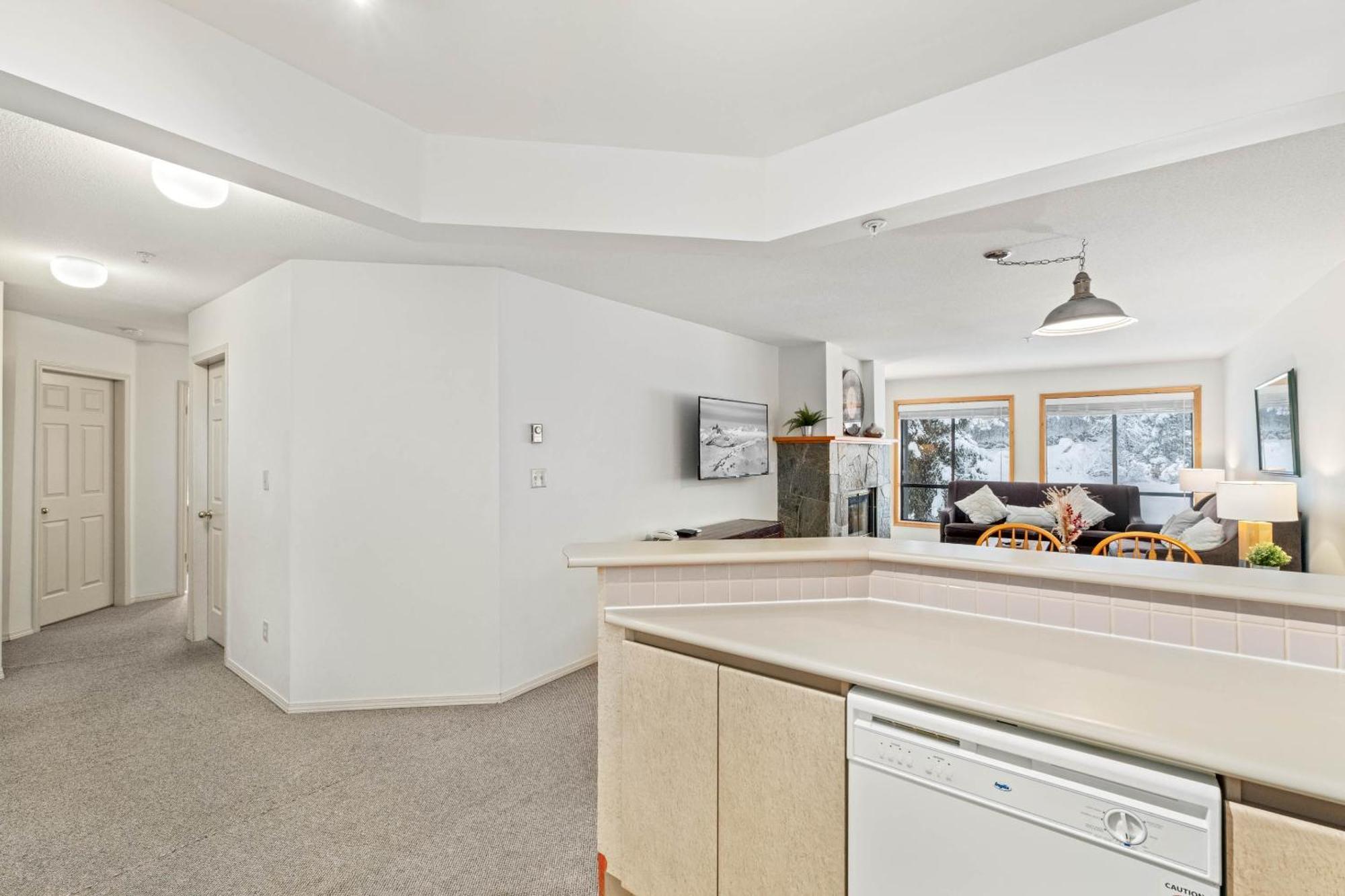 Apartment Powderhorn By Premier Whistler