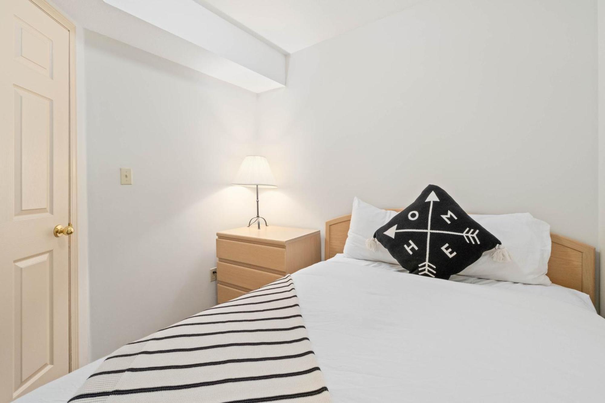Powderhorn By Premier Apartment