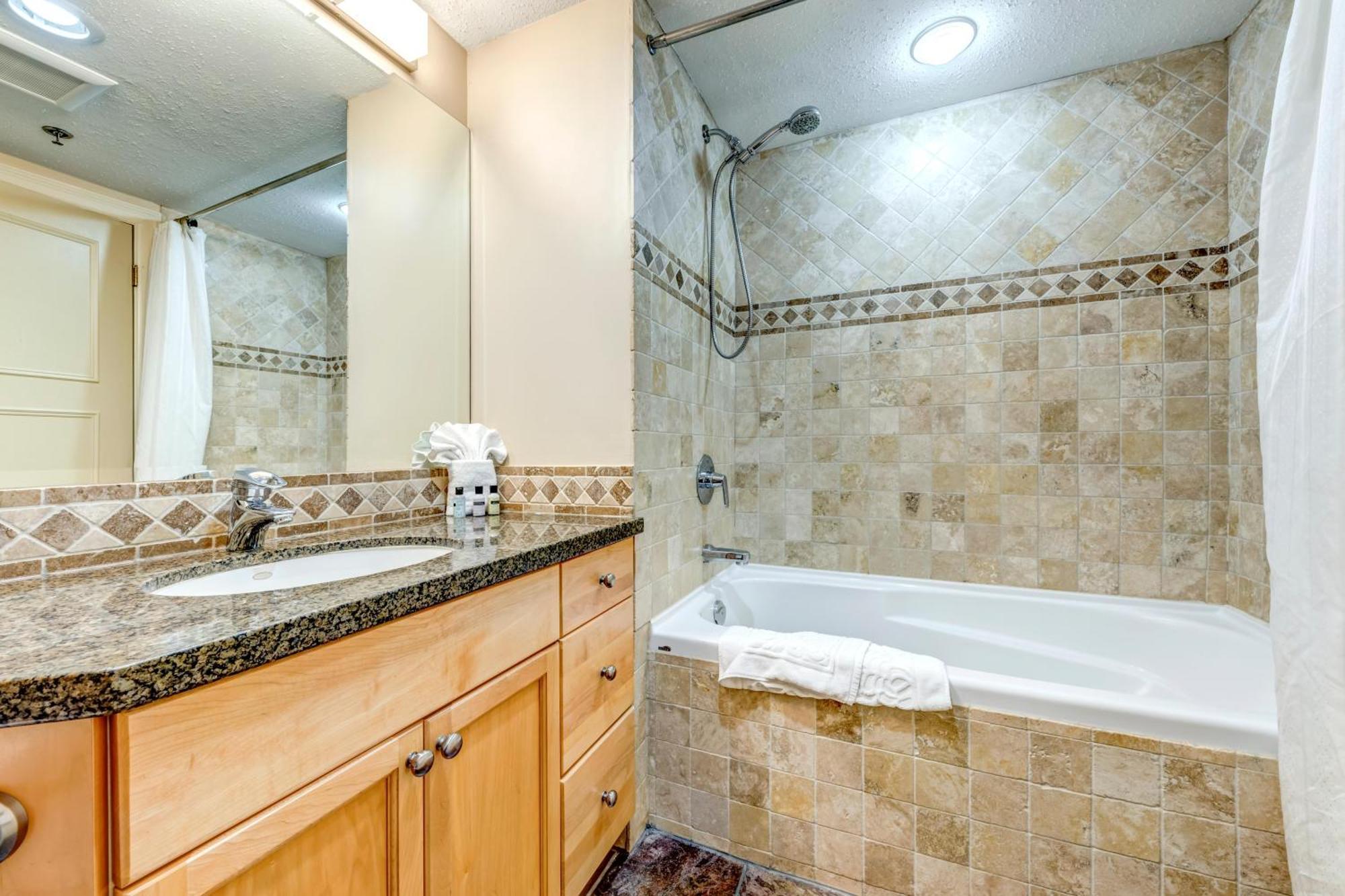 Greystone 408 Luxury