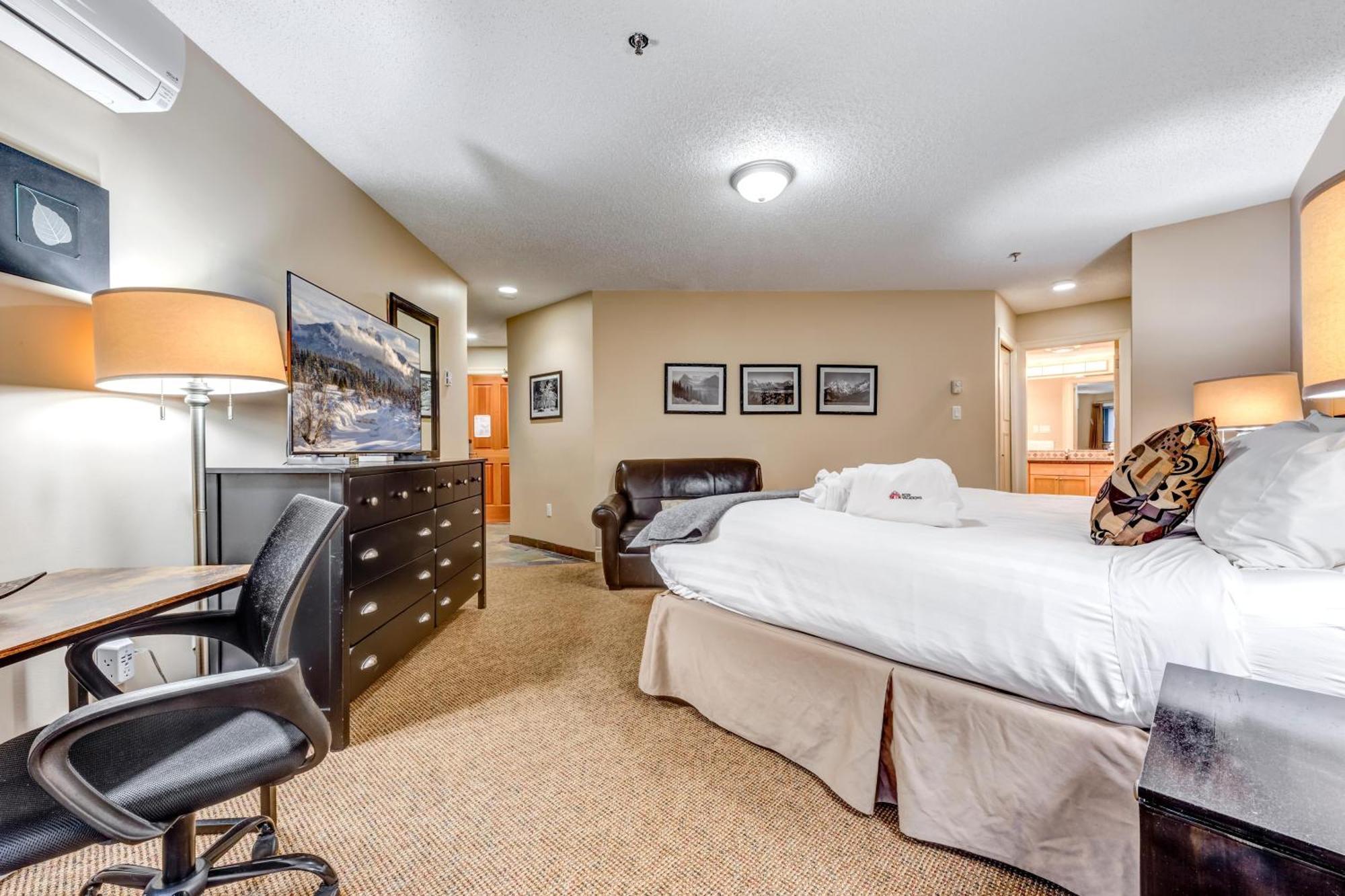 Greystone 408 Luxury