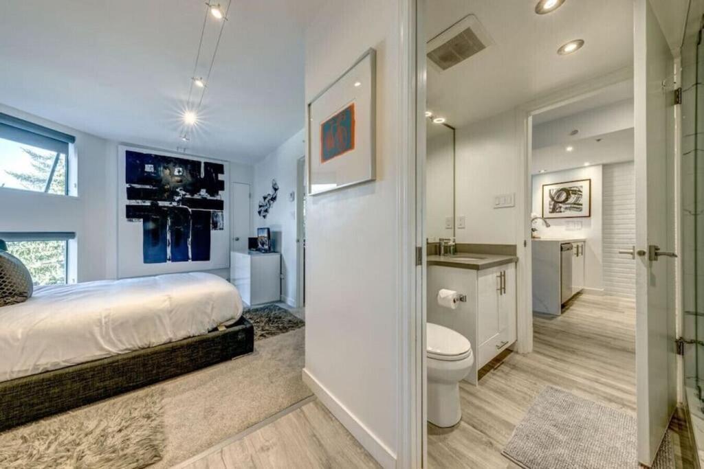 Ski-in-out, Pool, Hot Tub, Sauna Whistler