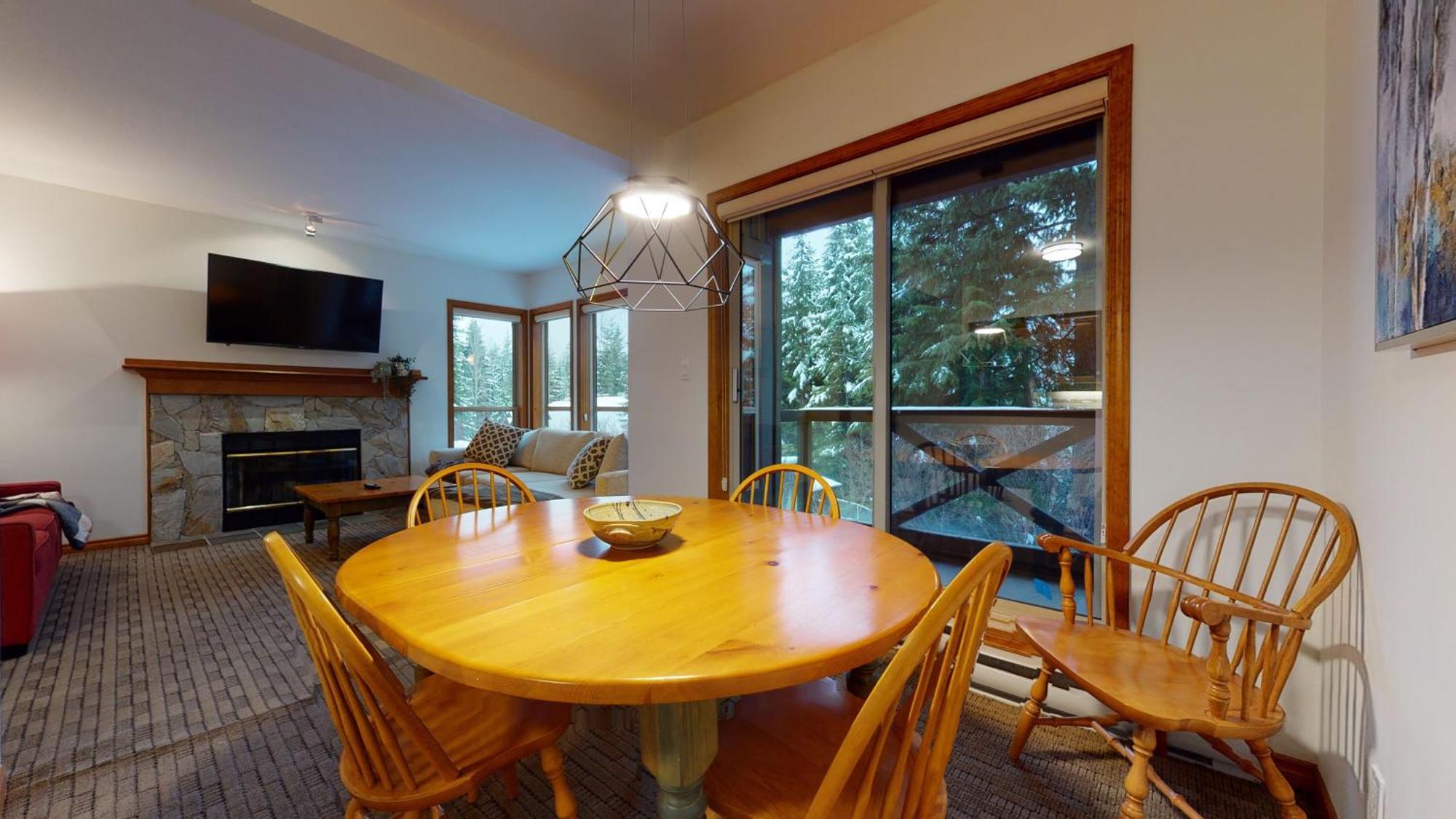 In And Out 2br With Hot Tub By Harmony Vacations *