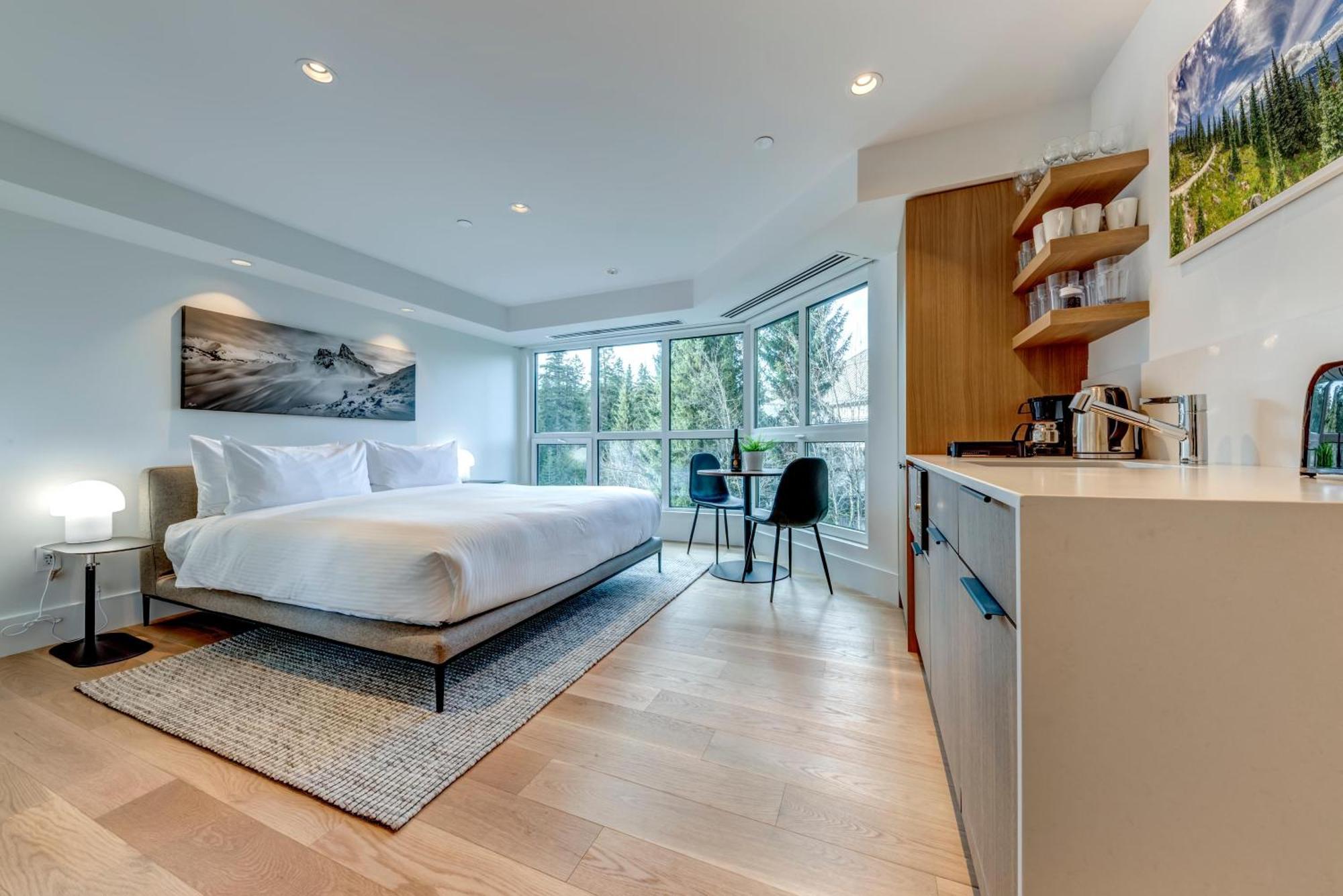 Le Chamois 313 + 314 Apartment Whistler