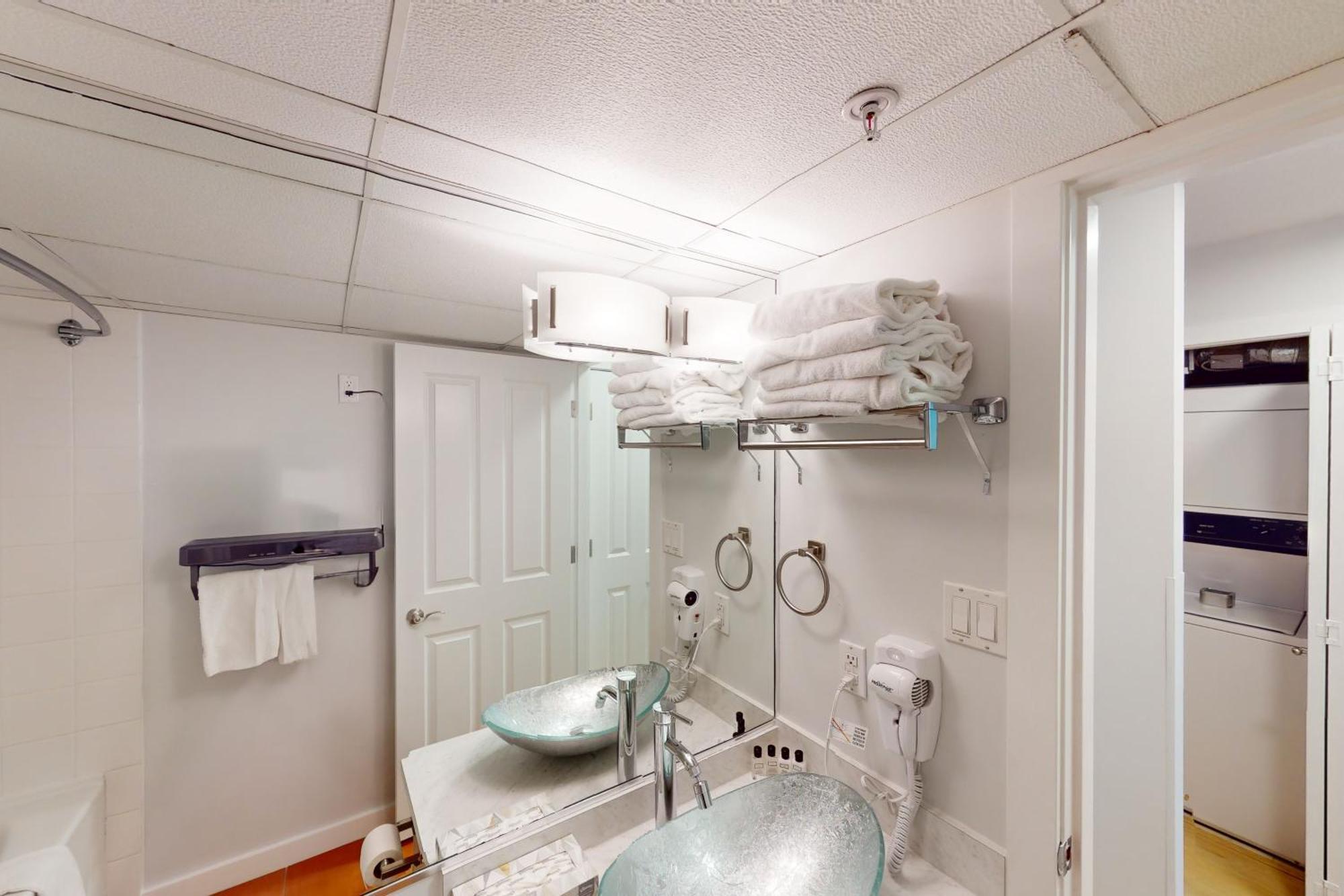 Cascade Apartment *