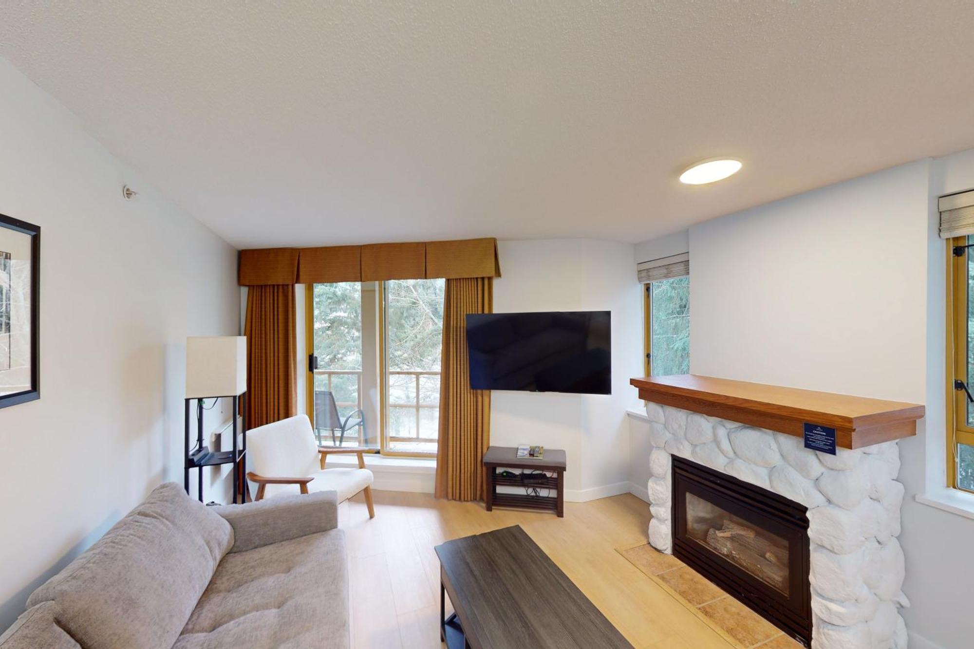 Cascade Apartment *
