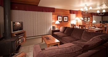 Whiski Jack Creekside Apartment *