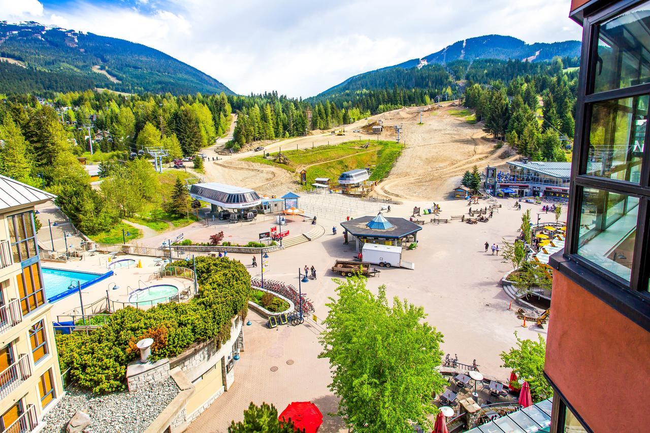 Hotel Sundial Whistler
