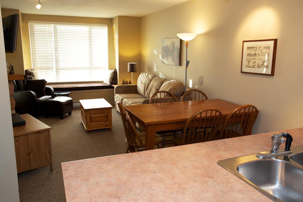 Town Plaza By Mountainview Accommodation