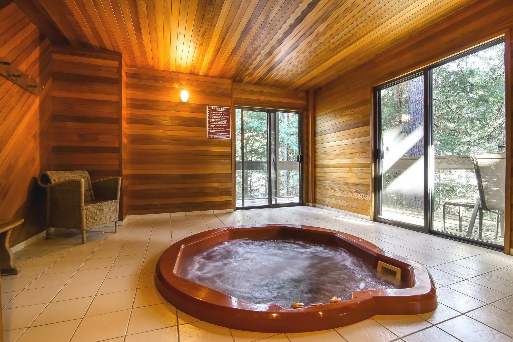 Whiski Jack Creekside Apartment Whistler