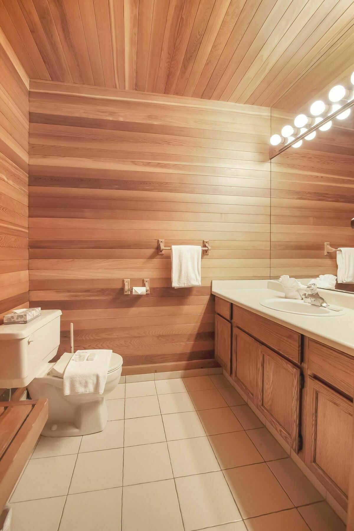 Whiski Jack Creekside Apartment *