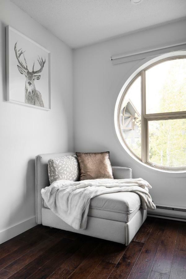 Apartment The Lookout Penthouse // A Luxe In