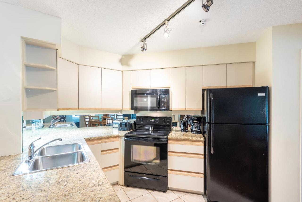The Ironwood On Blueberry Hill Apartment *