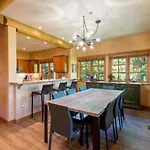 Taluswood #3 By Mc Luxury Rentals