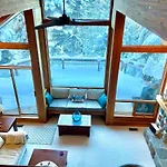 Luxury 5 Bedroom Blueberry Chalet