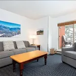 Ski In/Out 2 Bedroom Condo W/ Pool, Jacuzzi, Parking