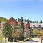 Ski In/Out 2 Bedroom Condo W/ Pool, Jacuzzi, Parking