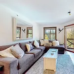 Lost Lake Lodge III