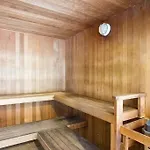 Couples\' Studio In Whistler Village