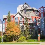 Couples\' Studio In Whistler Village