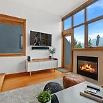 Whistler \'Treehouse\'