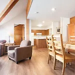 Fitzsimmons B - Private Sauna, Located In The Heart Of Whistler Village