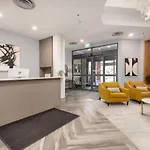 Beautiful Whistler Village Alpenglow Suite Queen Size Bed Air Conditioning Cable And Smarttv Wifi Fireplace Pool Hot Tub Sauna Gym Balcony Mountain Views
