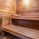Fitzsimmons B - Private Sauna, Located In The Heart Of Whistler Village