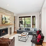 Fitzsimmons Walk 19 | Popular Townhome Near Village With Private Hot Tub & Parking