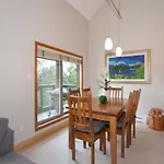 Painted Cliff 11 | Dog Friendly! Ski-In Ski-Out Benchlands Townhome W/ Hot Tub & Fireplace
