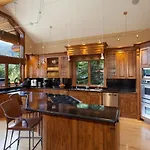 Alpine View Chalet | Popular Chalet, Hot Tub, Theatre Room, Stunning Views