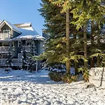 Granite Court 407 | Village Townhouse With Fireplace & Views Of Blackcomb