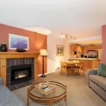 Woodrun Lodge 416 | Family Ski-In Ski-Out Condo, Hot Tub, Heated Pool, Parking & Laundry