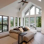 Newly Renovated! Spacious 3 Bedrooms Plus Enclosed Loft Bedroom And Tv Room!
