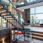 Kadenwood Serenity Estate | Exquisite Luxury Chalet W/ Breathtaking Views, Hot Tub & Private Gondola
