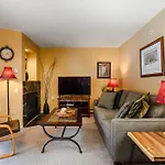 The Maple Ski-In Ski-Out 1 Bed With Hot Tub And Pool