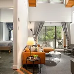 Bright Townhome With Prime Location By Harmony Whistler