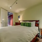 The Royal Suite - Village Penthouse, Private Hot Tub With Mountain Views